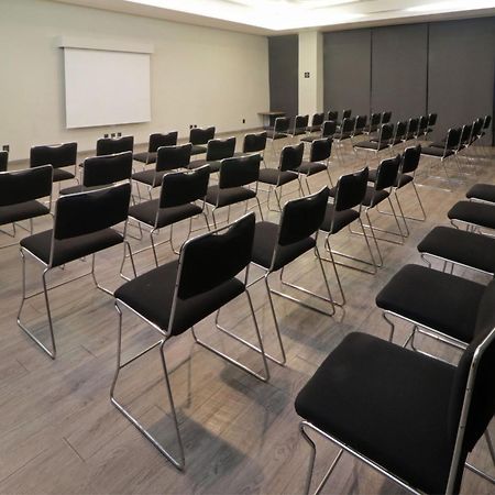 City Express Plus By Marriott Monterrey Galerias Экстерьер фото