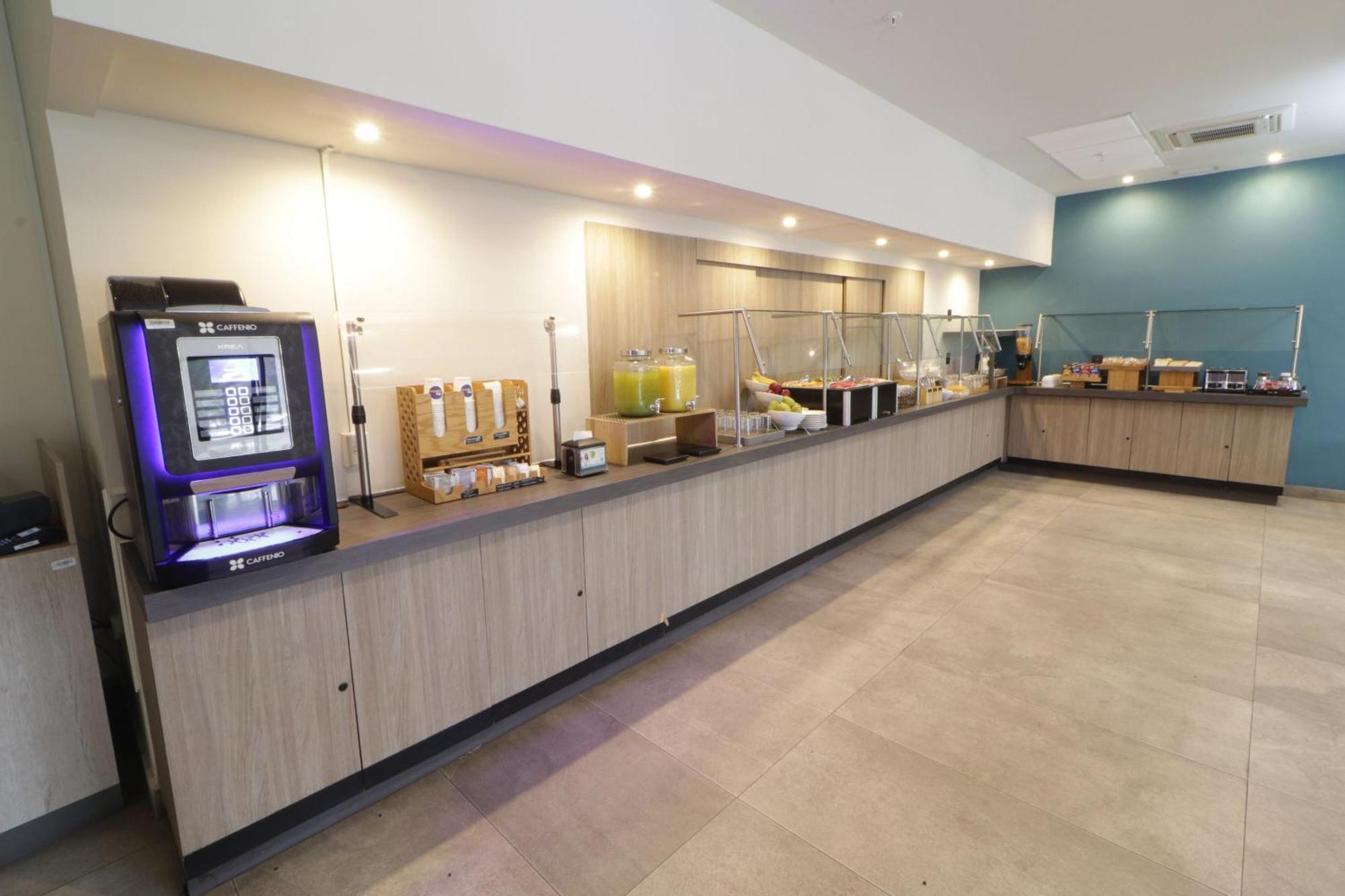 City Express Plus By Marriott Monterrey Galerias Экстерьер фото
