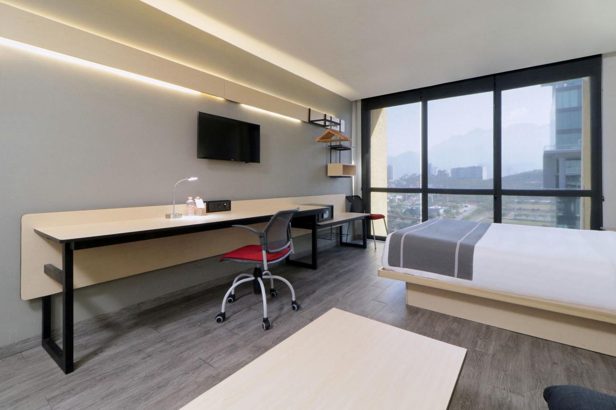City Express Plus By Marriott Monterrey Galerias Экстерьер фото