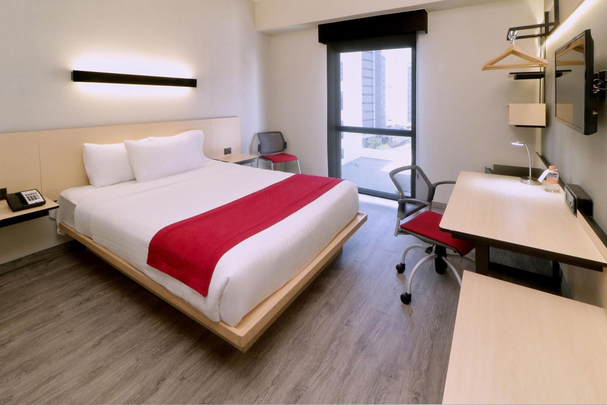 City Express Plus By Marriott Monterrey Galerias Экстерьер фото