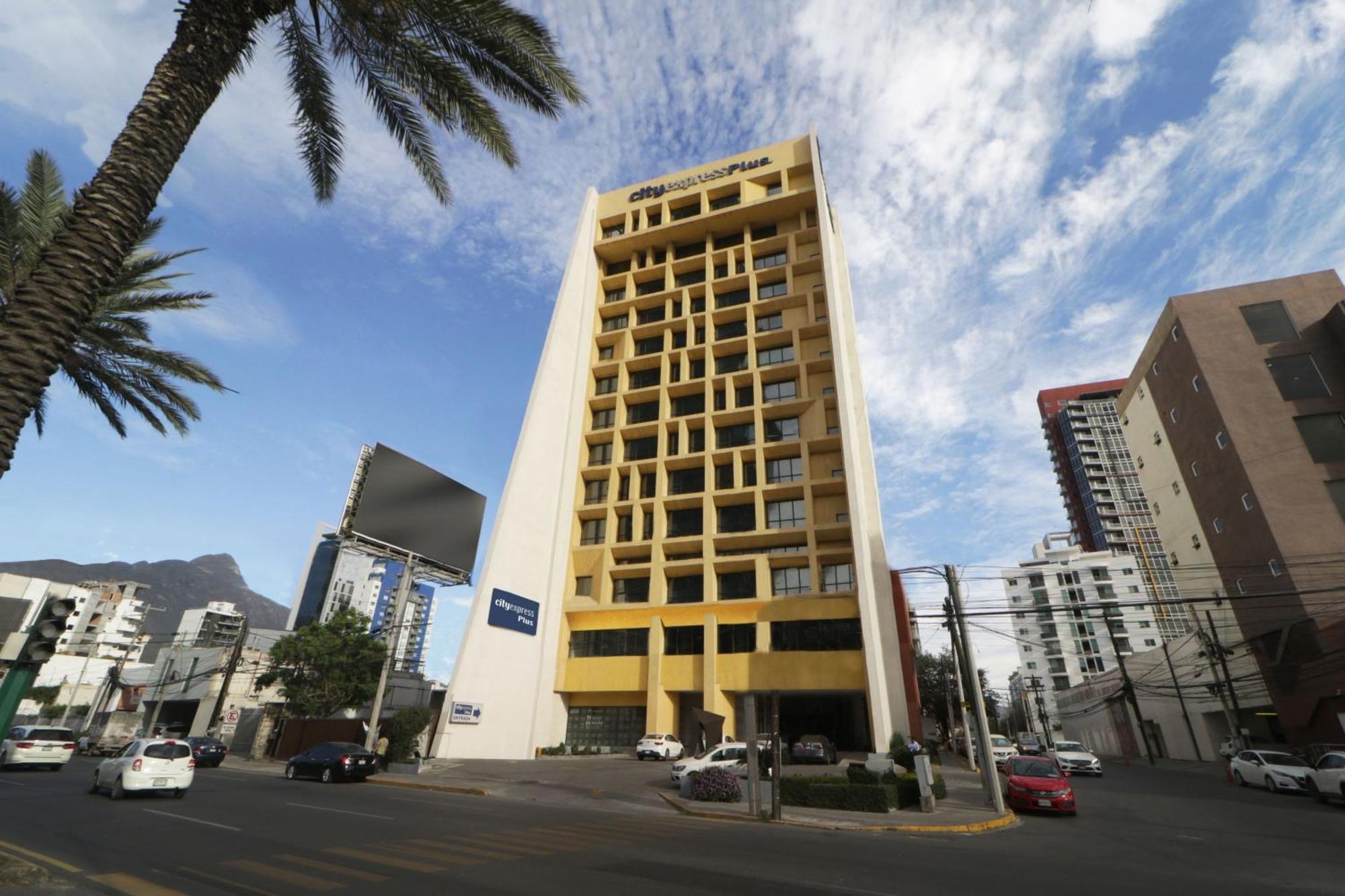 City Express Plus By Marriott Monterrey Galerias Экстерьер фото